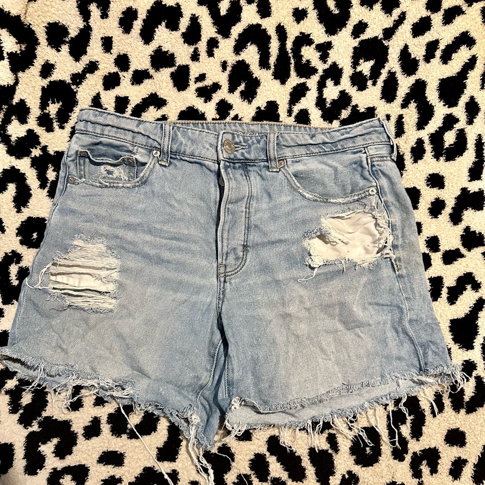American eagle tomgirl midi shorts